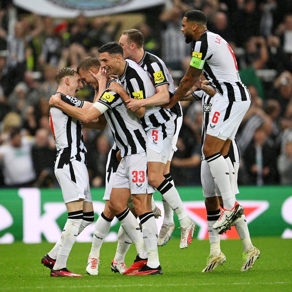 A special night at St. James' Park! 😍 One year ago today. 🖤🤍