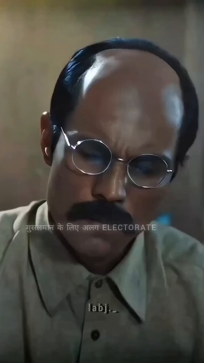 नाथूराम गोडसे थे तो देश बच गया।