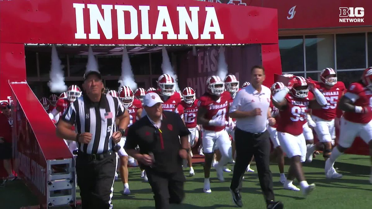 "I operate best when I got a chip on my shoulder." The Journey profiles how Curt Cignetti has overhauled the Indiana Football program in less than a year 👇 📍 Auto-Owners