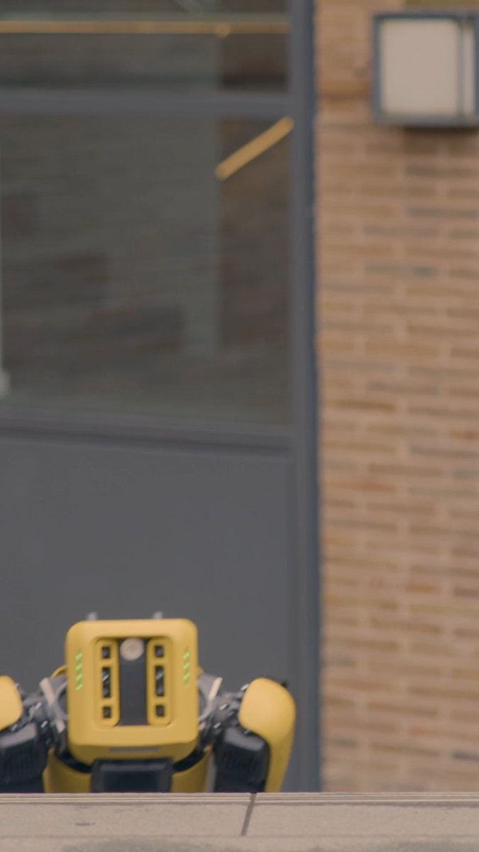 NEW EPISODE: Oxford's Vice-Chancellor, Prof Irene Tracey speaks to the team at the Oxford Robotics Institute to understand their work on the forefront of artificial intelligence and "robots for good". Watch the full episode now ⬇️