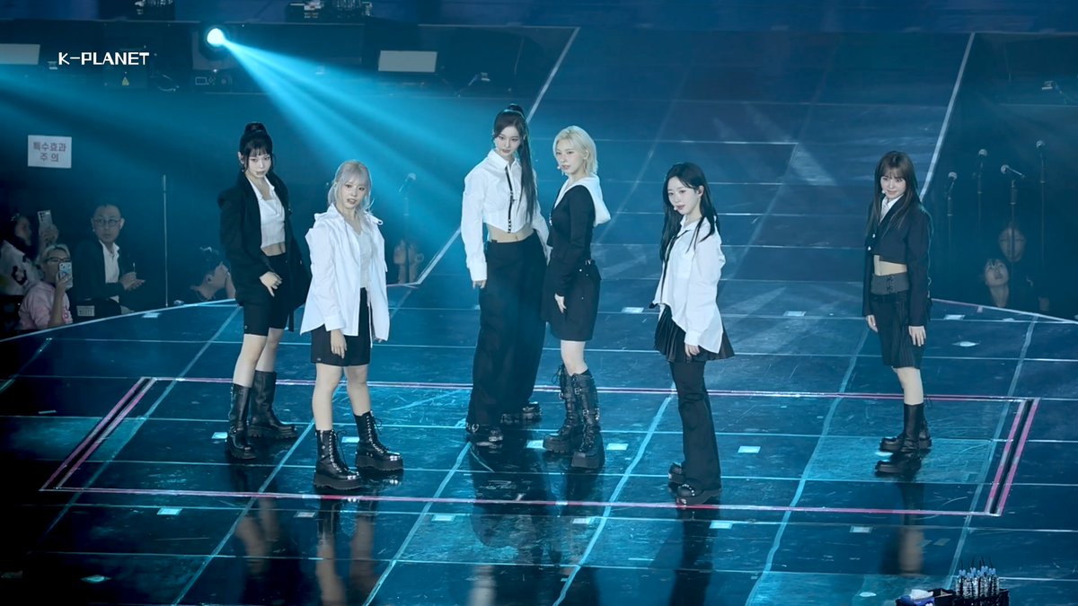 #NMIXX ‘plot twist’ by TWS cover stage full choreography at MIXX LAB fan concert 🥹