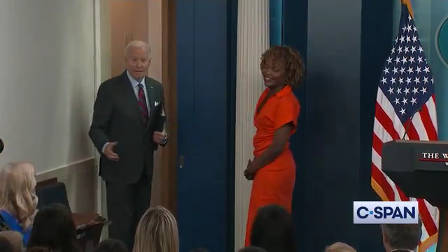 Q: "Do you want to re-consider dropping out of the race?" President Biden jokingly, "I'm back in!"