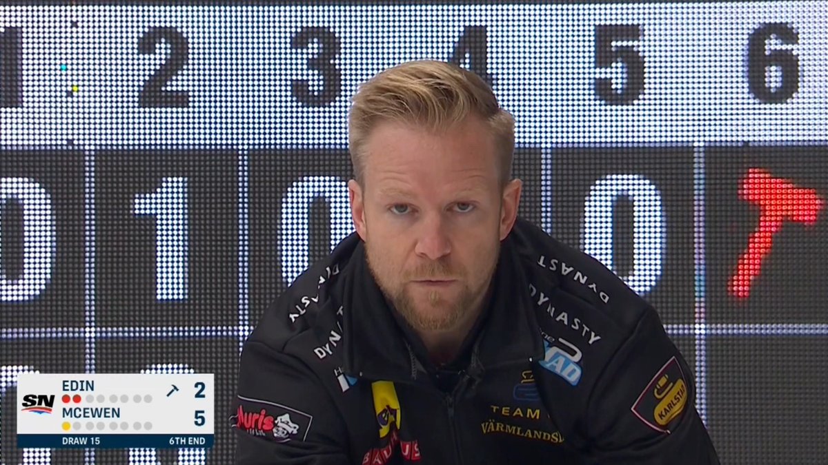 A crazy pinball shot by Edin in the b-qualifier game at the HearingLife Tour Challenge. 🤯 #LetsRock #curling #GSOC