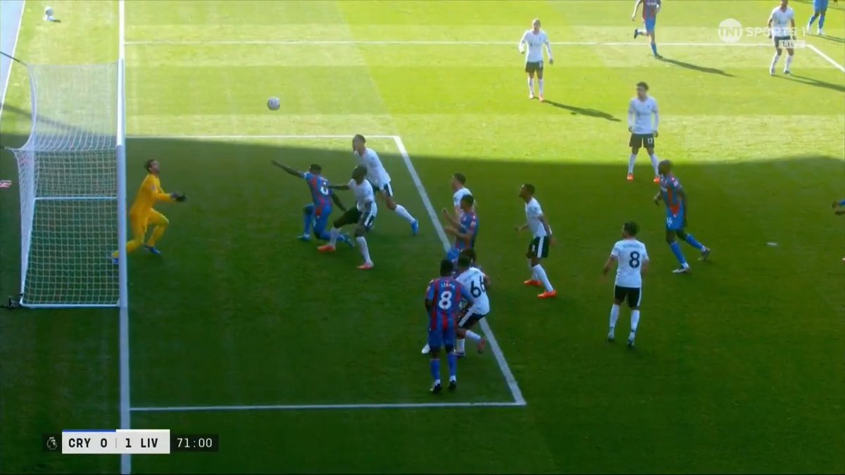 Should this Virgil Van Dijk pull on Marc Guehi have resulted in a penalty for Crystal Palace? 🤔 📺 TNT Sports &amp; discovery+ UK