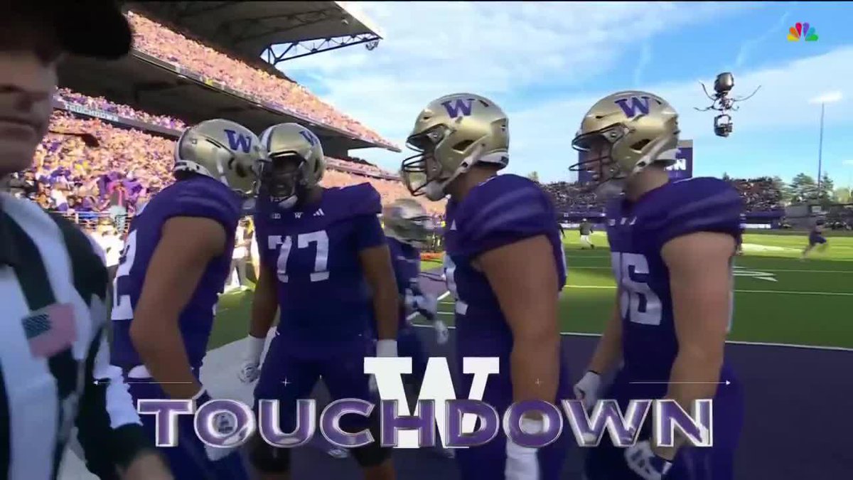 Denzel Boston gets his 8th TD of the season for Washington Football 🙌 They are on the board first at home 💪 #B1GFootball on NBC 📺