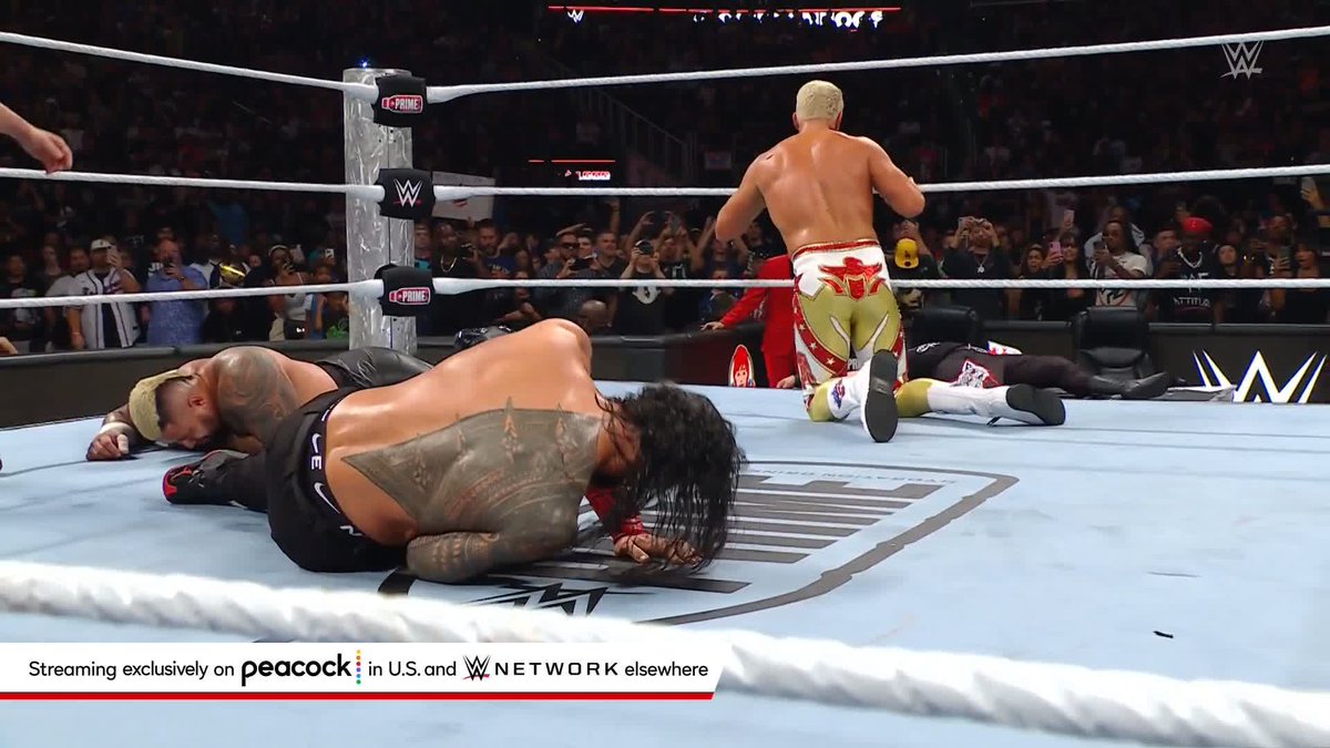 EYE FOR AN EYE. AND A SPLASH FOR A SPLASH. #WWEBadBlood