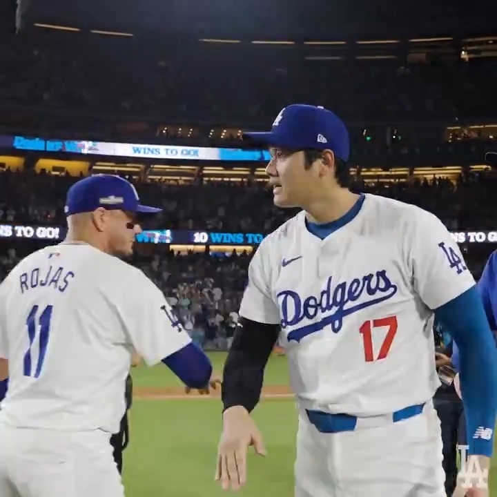 Victory formation!