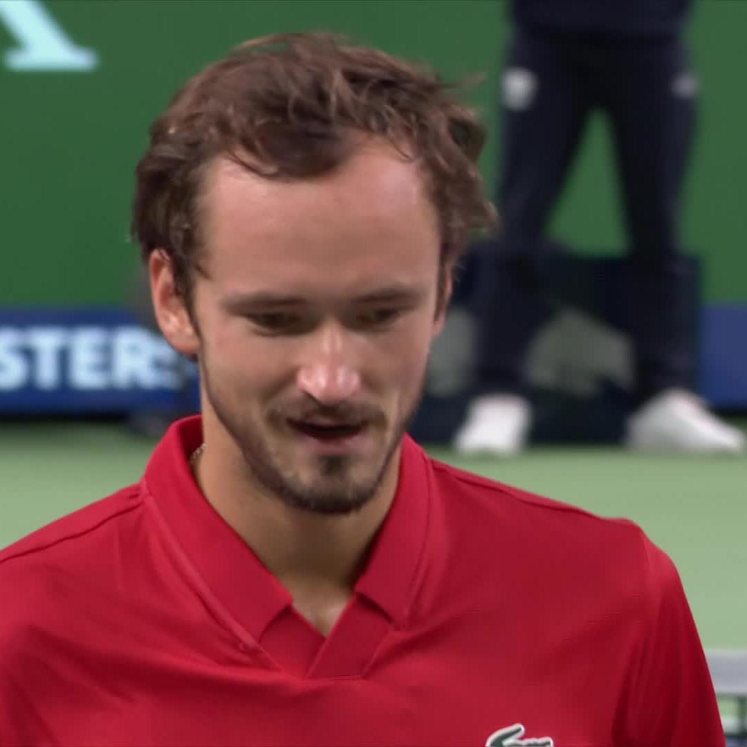 Medvedev MADNESS 😨 How was Daniil Medvedev won that point?!