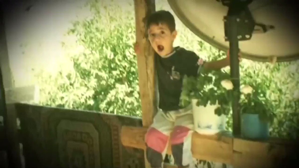 Yasin Börü ,öyle parçalandı ki annesine son kez öpeceği bir alın bırakmadınız. Yasin’i alnından öpen şehadet, annesine teselli .. Bir bayram sabahı parçaladınız ve o günden sonra annesinin ne bayramı oldu ; ne de sabahı . Rahmet olsun Anlaşıldı değil mi?