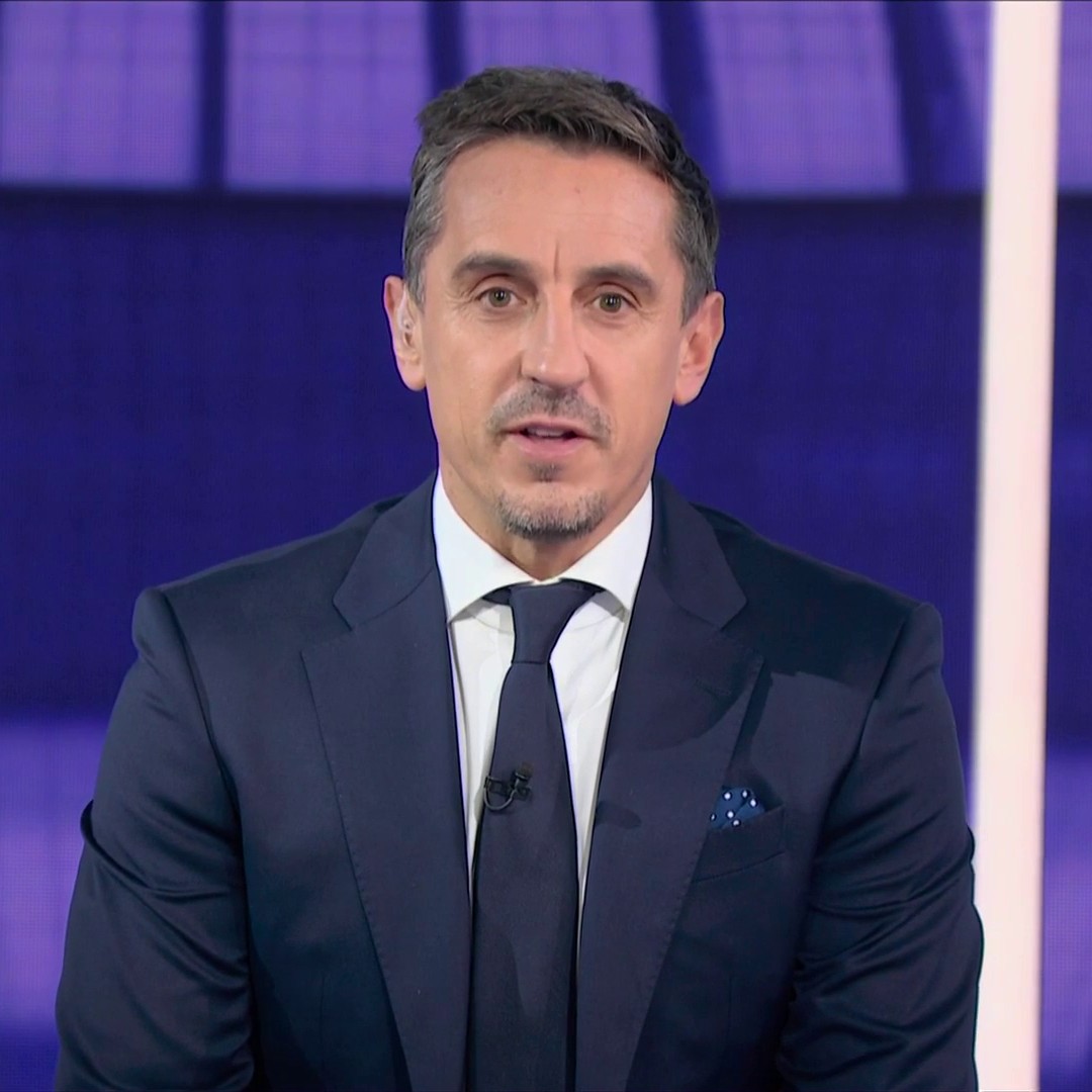 "I actually at one point thought that Gary and Phil Neville might be fullbacks" 😅 Gary Neville on the news that Harry Maguire and Jonny Evans are starting for Manchester United against Aston Villa.