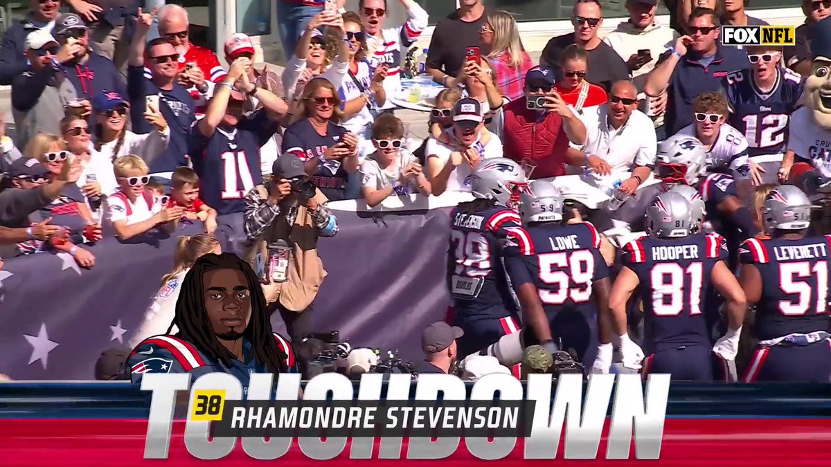 The shiftiness on this TD run from Rhamondre Stevenson!! 🤩 📺: FOX