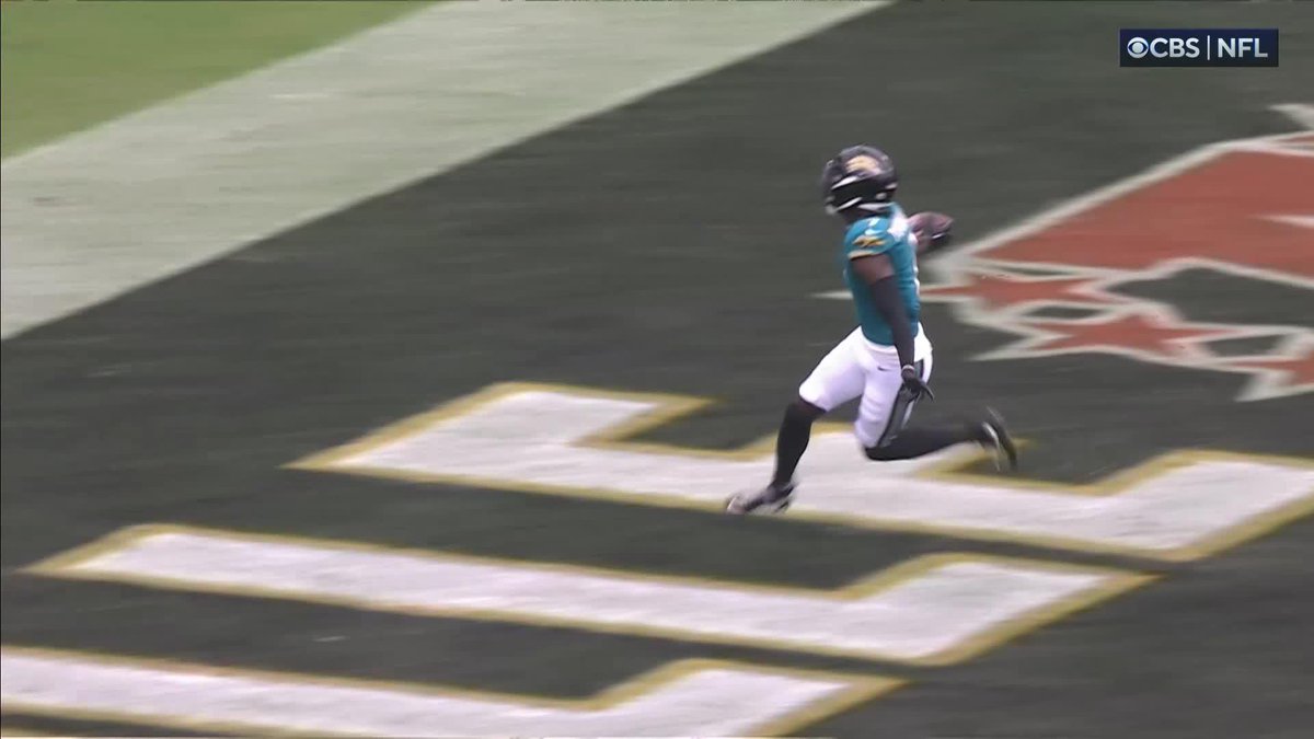 Brian Thomas reaches the FASTEST speed by a ball carrier this SEASON (22.15 mph). It's the fastest speed by a Jags ball carrier PERIOD since 2016 (via Next Gen Stats)