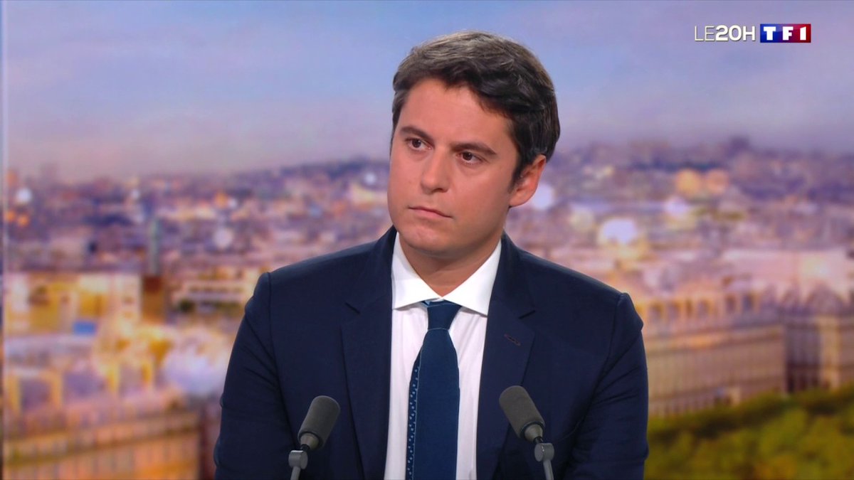 🗣️ "Ça fait 50 ans que la France dépense plus que ce qu'elle gagne" rappelle l'ancien Premier ministre et président du groupe Les Députés Ensemble pour la République à l’Assemblée nationale, Gabriel Attal, invité du #20H d' Anne-Claire Coudray