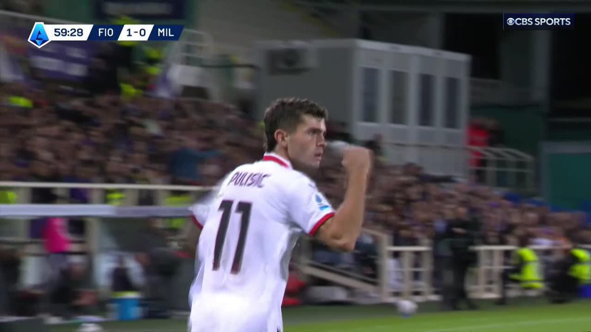 CHRISTIAN PULISIC WITH AN UNBELIEVABLE FIRST TIME VOLLEY TO BRING AC MILAN LEVEL. ARE YOU SERIOUS?!?!? A WORLD CLASS FINISH! ๐ฅ HE'S SCORED IN FOUR CONSECUTIVE LEAGUE MATCHES FOR THE FIRST TIME IN HIS CAREER! ๐บ๐ธ๐ (via CBS Sports Golazo โฝ๏ธ)