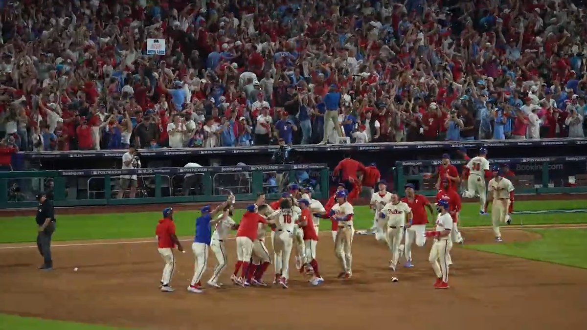 RING. THAT. BELL. 🔔 #NLDS