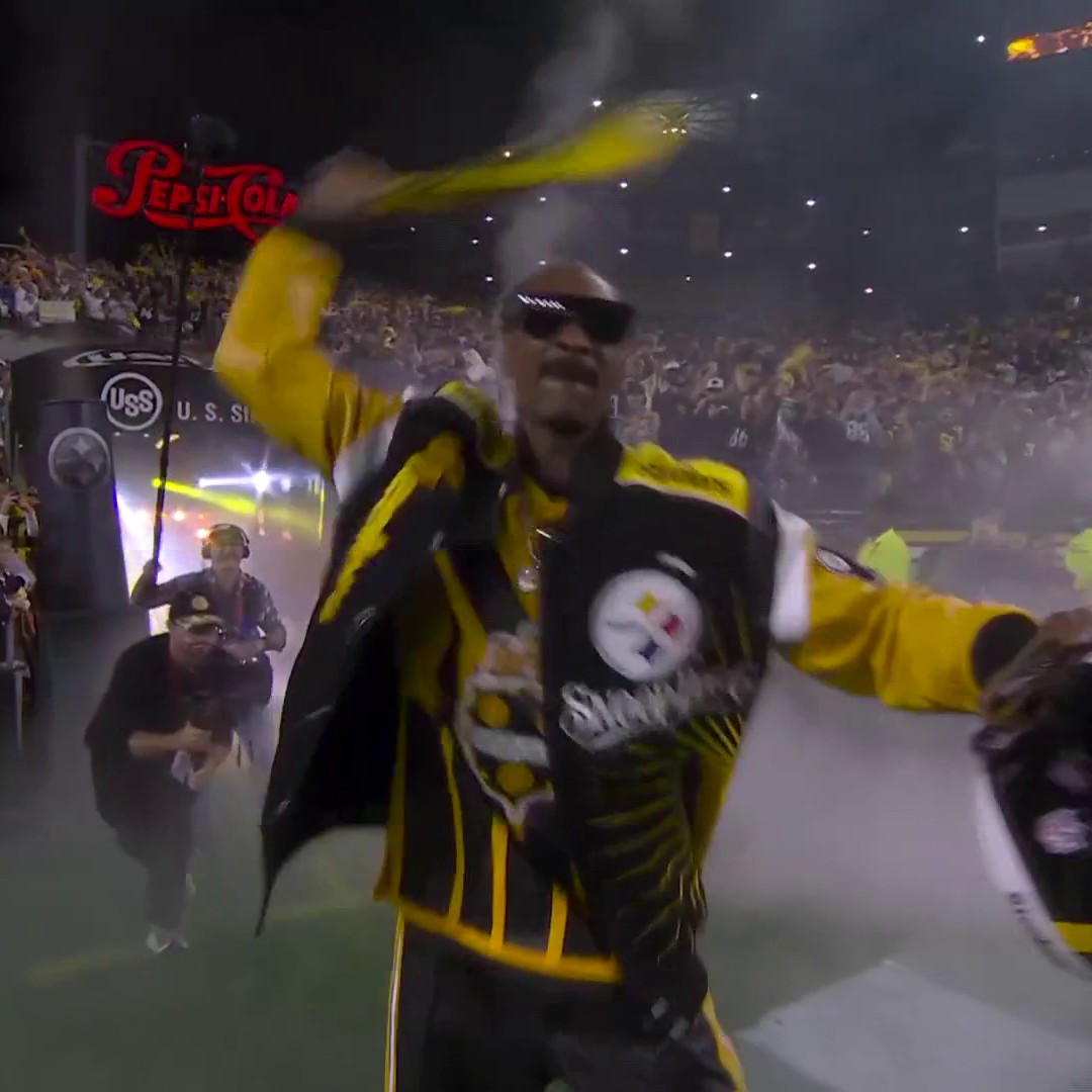 Wave that terrible towel, Snoop!! #HereWeGo