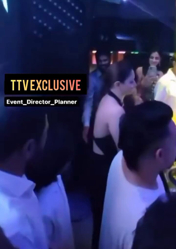 "TTV EXCLUSIVE " : Tammy From Hyderabad Friends Private Partyyy...💃🙌🏻 She Attend This 3 Days Ago...😉 Last Backless (Mudugu) Shot Ah Mattum Miss Pannidathinga Da Epahhhhhh...🥵🤤 #Tamannaah #TamannaahBhatia #Party #Hydrabad
