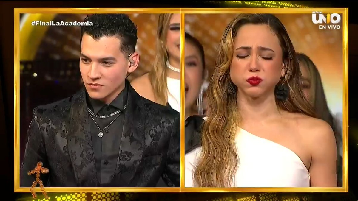¡Muchísimas felicidades a #MarioGirón quien se ha convertido en el indiscutible ganador de #LaAcademia! 🥳🏆 Estamos muy felices por verlo triunfar y alcanzar sus sueños. ✨🎉 #TeCambiaLaVida #FinalLaAcademia 🔴 EN VIVO ahora:
