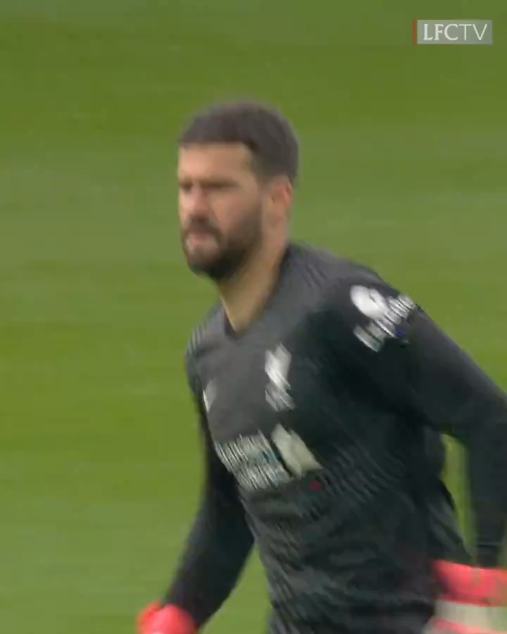 Iconic Goals Scored By Goalkeepers in Football. A Thread 🧵 1. Alisson Becker for Liverpool