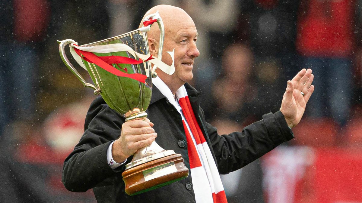 A fitting tribute to a legend who lived the dream ❤ Neil Simpson-Gothenburg Great | AFC Fans Project