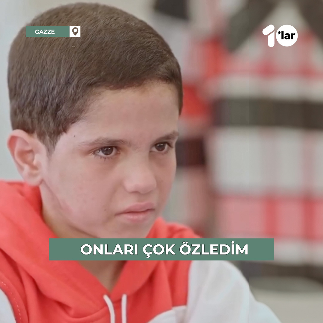 Ailesinin tamamını kaybeden Gazzeli çocuk: "Onları çok özledim Keşke onlarla beraber cennete gitsem..." #GazaGenocide #1YearOfGenocide