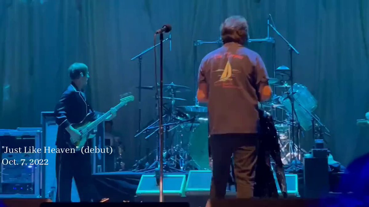 2 years ago today, The Earthlings wrapped up their excellent year of touring. They brought 'Earthling' tracks to life, resurrected "Dirty Frank," and performed stellar covers. This The Cure choice was elite. #tfh "Just Like Heaven" (debut), Oct. 7, 2022: