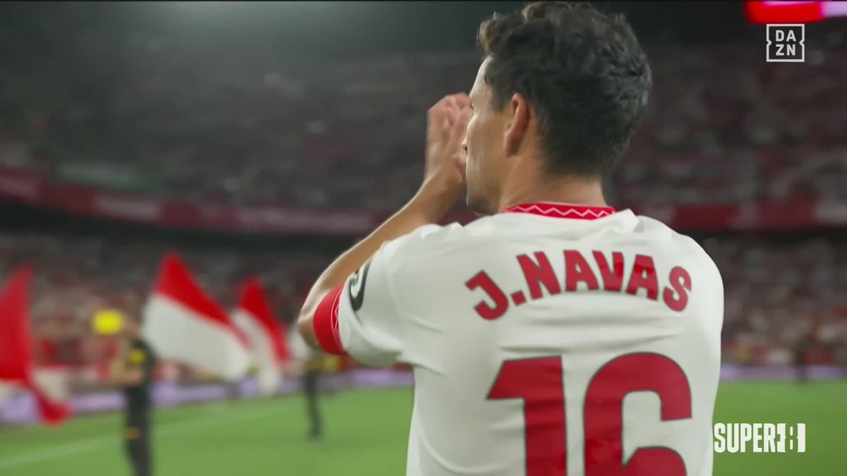 El vestuario lo quería hacer por él. Emociona a su gente. Recuerdan todos los momentos que les ha dado. Jesús Navas, LEYENDA viva del Sevilla Fútbol Club y de todo el sevillismo, el día de su último derbi 🥹 #Super8