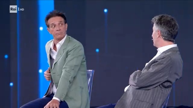 in un mondo di pio e amedeo siate qst due (che si sono giocati un posto in rai per i prossimi 10 anni)