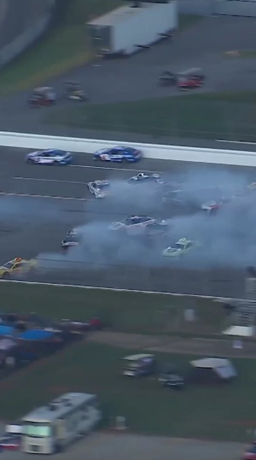 "It was a complete s*** show." Kevin Harvick's thoughts on #NASCAR's Damaged Vehicle Policy at Talladega. @KaitlynVincie | Mamba Smith