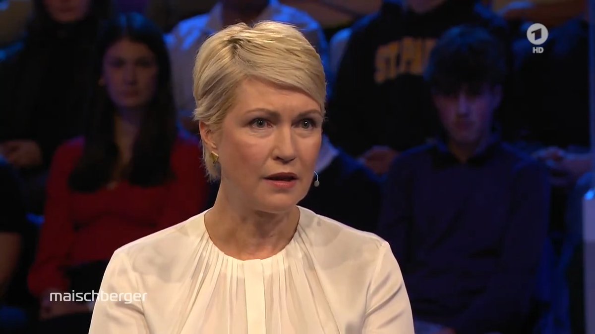 „Klar ist, dass politische Spitzenämter hart sind und viel erfordern“, so die Ministerpräsidentin von Mecklenburg-Vorpommern Manuela Schwesig (SPD MV) über den #Rücktritt von Kevin #Kühnert. Sein Handeln habe sein hohes Verantwortungsbewusstsein gezeigt. #maischberger Das Erste