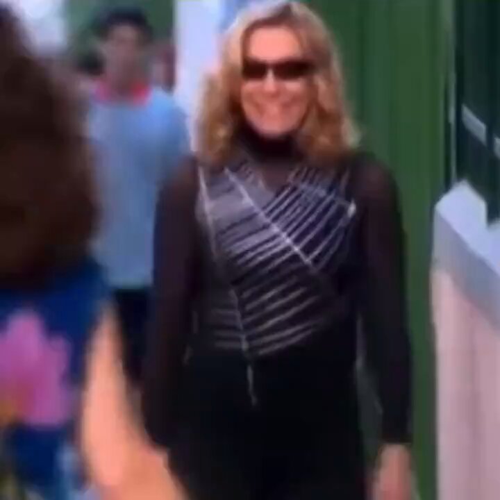 os brasileiros acordando assim agora q o twitter voltou a funcionar