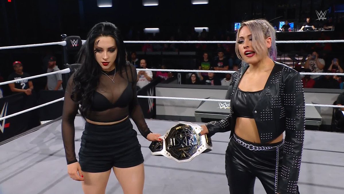 SHE'S HERE!!! Stephanie Vaquer has arrived and just took out @CoraJadeWWE and roxanne alongside Giulia! 😱 Stephanie Vaquer GIULIA ＝ ジュリア #WWENXT