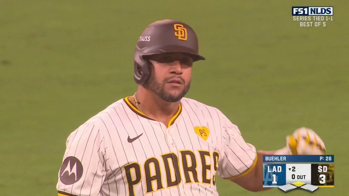Padres are all over the Dodgers! 3-1