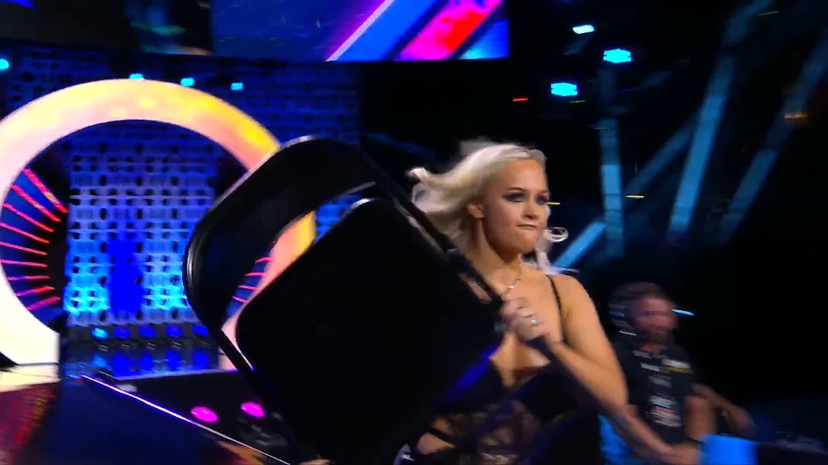 What does Penelope Ford want with Jamie Hayter?! Watch #AEWDynamite LIVE on TBS! SARAYA | Penelope Ford |JAMIE HAYTER