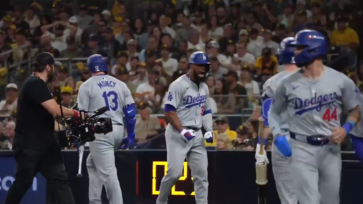 TEO. UNREAL. #NLDS