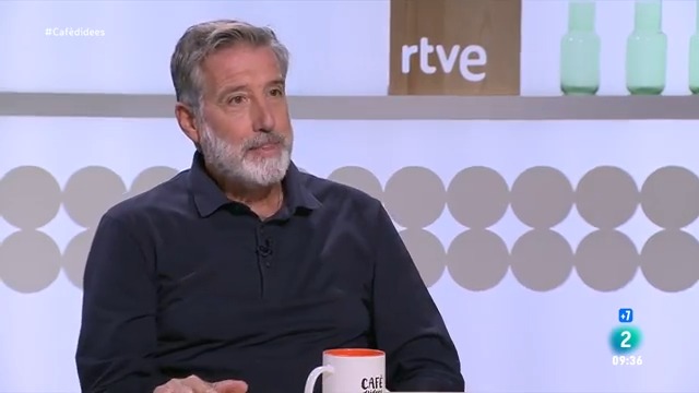 🗣️ "És agradable començar el matí escoltant tota mena de temes sense crispació" ☕ Emilio Aragón felicita la Gemma Nierga pel Cafè d'idees! 📲