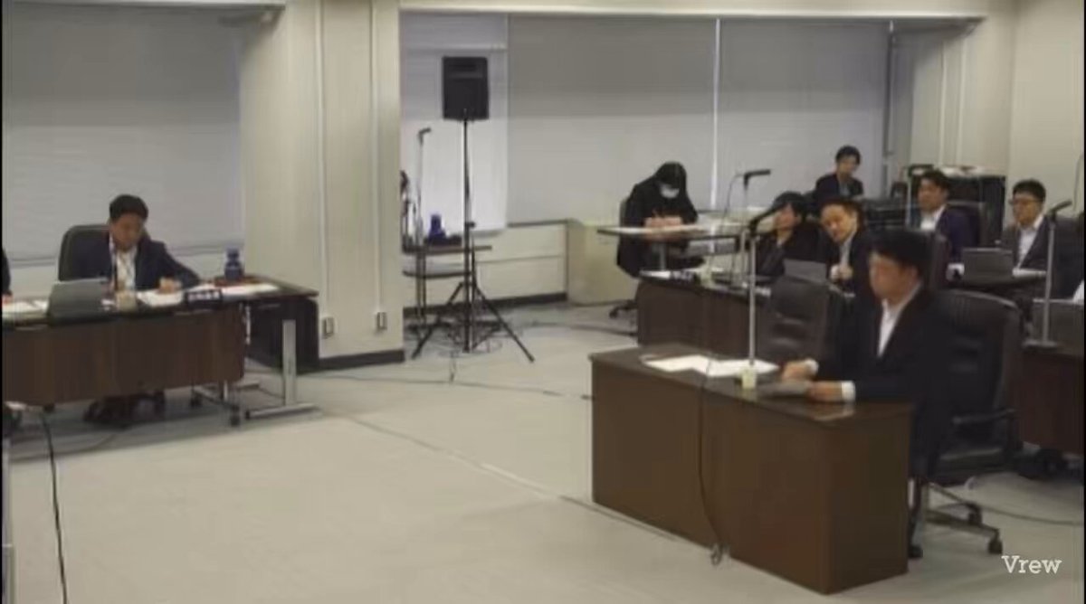 【いじめ加害者の出席停止がゼロ】 なぜ、いじめ事案の後も被害者がつらい思いをしなければならないのでしょうか。 仙台市立学校では、過去3年間、いじめ事案で加害者を『出席停止』にしたケースは1件もありませんでした。 いじめ加害者は変わらず学校に通い続け、被害者が別室登校や転校を余儀なくされる現状に疑問を感じます。運用改善や新たな被害者支援策が必要です。