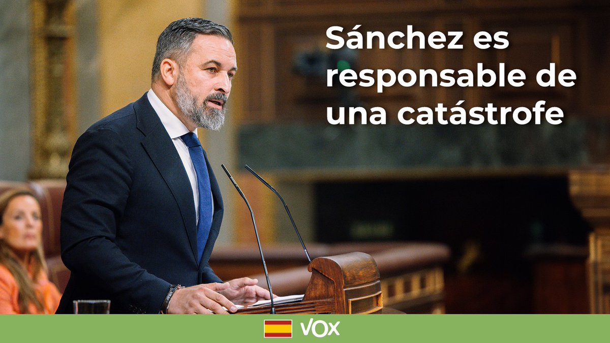🔴 Santiago Abascal 🇪🇸 señala a Pedro Sánchez como culpable de la invasión migratoria: "Usted es el responsable de una CATÁSTROFE en nuestras costas, en nuestras calles y en nuestros barrios". #SeguridadPrioridad