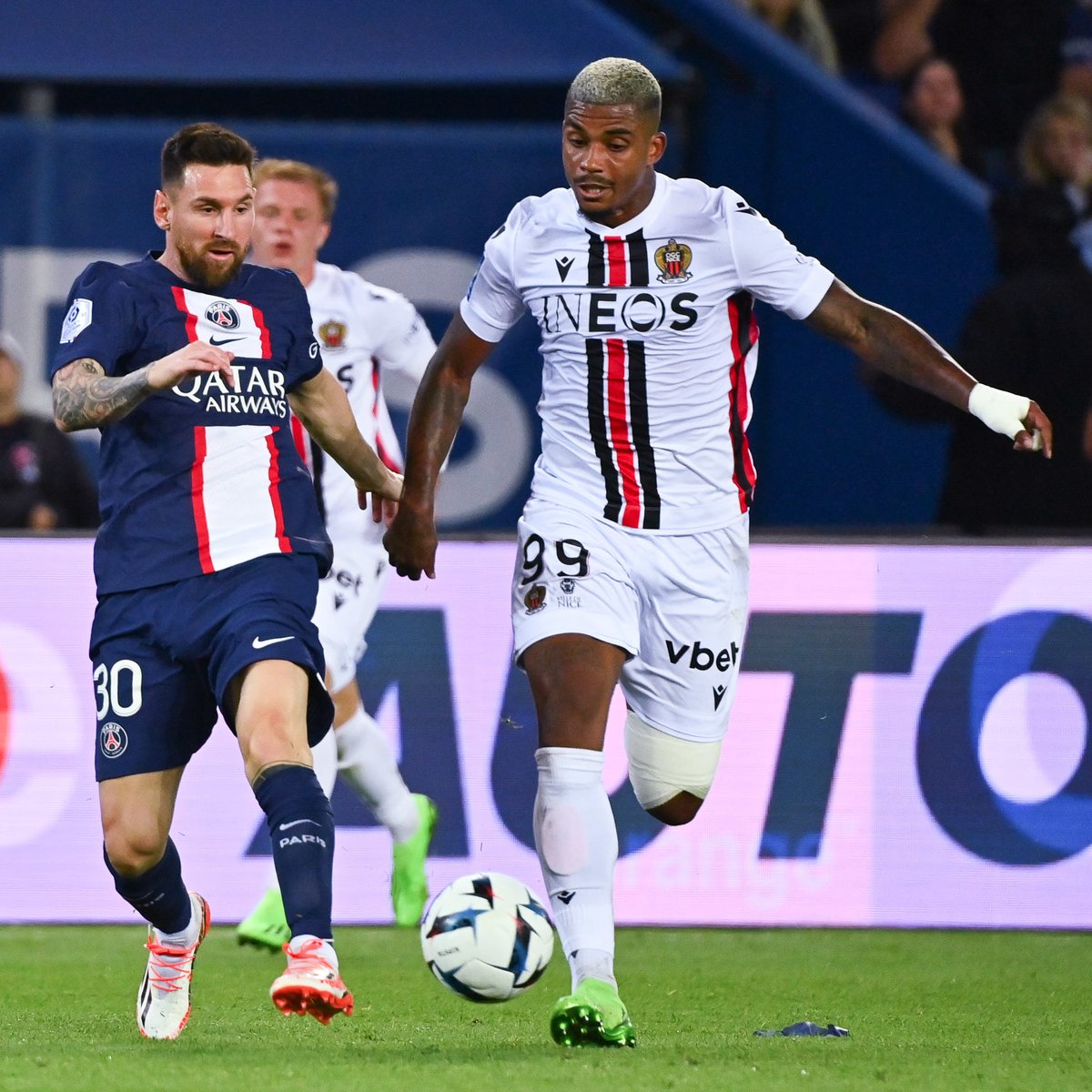Il est en fin de contrat à la fin de la saison Les Wolves sont dernier avec 0 victoires Il aime énormément le club et on l’aime aussi Vous voyez où je veux en venir ou pas ? 🇬🇦🌟