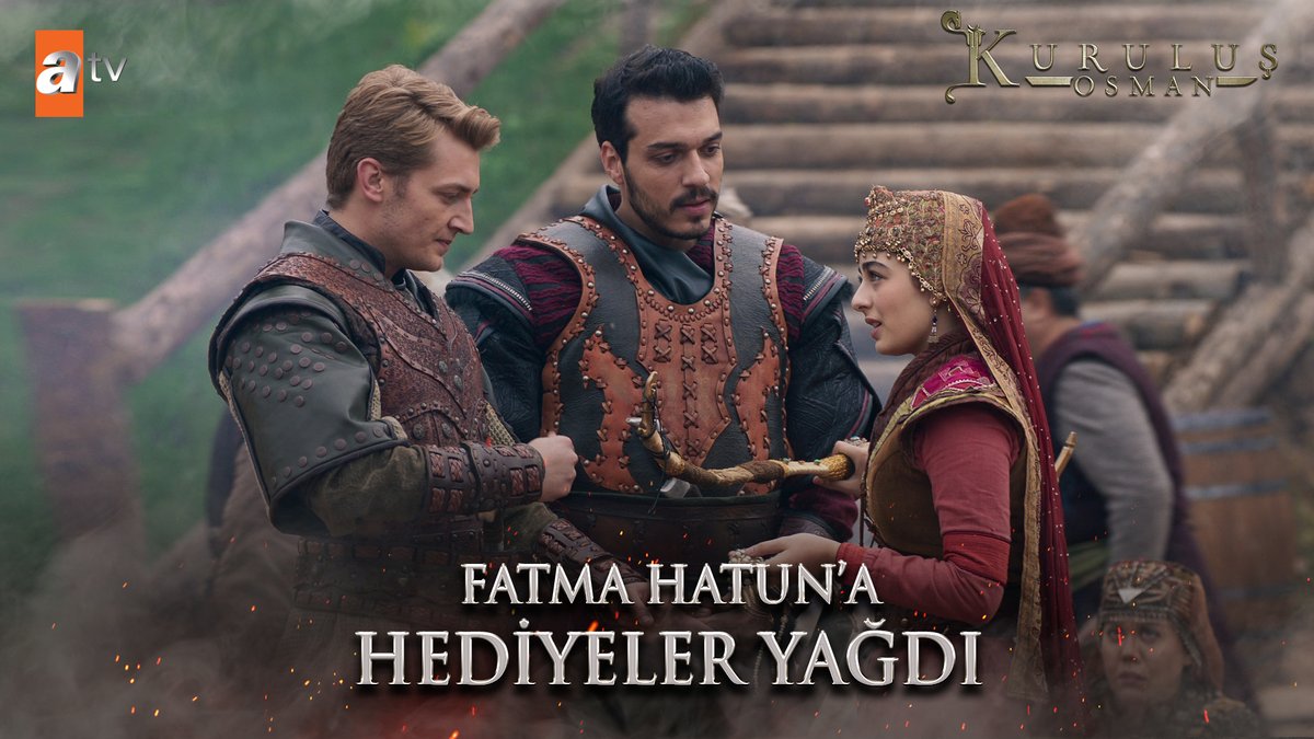 Fatma Hatun'a hediyeler yağdı! "Osman Bey'in kızı herkesten hediye kabul etmez." #KuruluşOsman atv