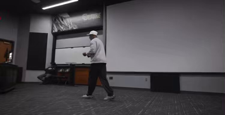 Coach Prime message to the team on taking care of the classwork : “You guys that’s flunking something got until next week or you gonna be out of the football stuff and into the class” “I care more about your life than this game” 🎥 : Deion Sanders Jr