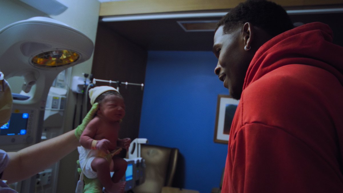 The Starting 5 cameras were rolling when Anthony Edwards left his game at halftime to become a Dad 🥲