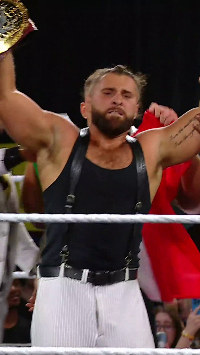 What a match, and what a moment. Tony D’Angelo is the new North American Champion! 🤌 #WWENXT