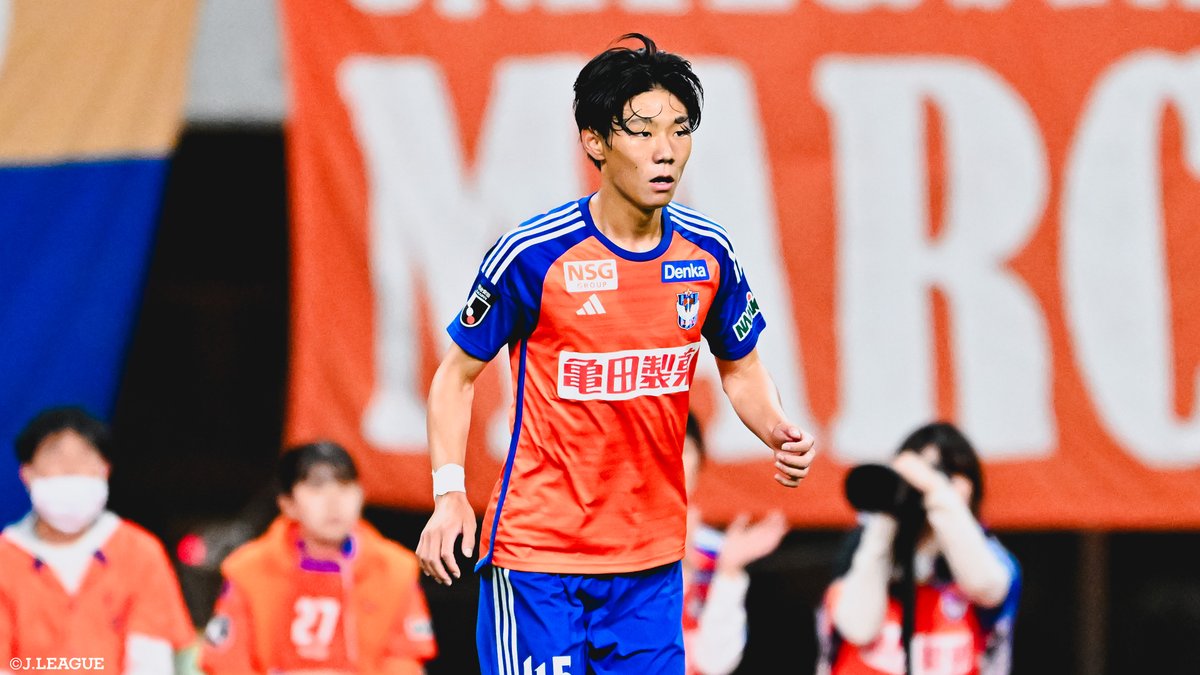 JリーグYBCルヴァンカップ プライムラウンド 準決勝 第1戦 要チェックの選手👀 DF 45 稲村隼翔 アルビレックス新潟 ✅️東洋大学在学中 ✅️182cm、左利きのCB ✅️高い守備力と長短を織り交ぜた配球 ✅️15試合(872分)出場、出場中の失点はわずか6 稲村隼翔/InamuraHayato アルビレックス新潟 #ルヴァンカップ