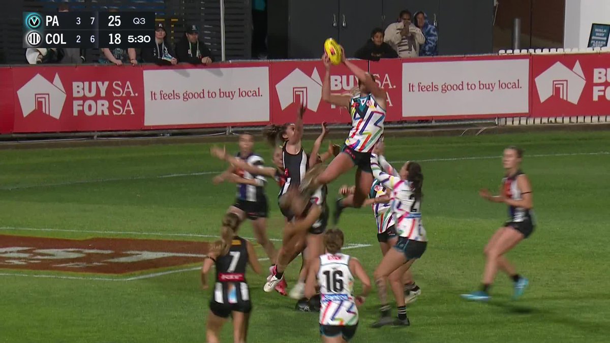 Matilda Scholz takes an absolute hanger! ✈️ #AFLWPowerPies