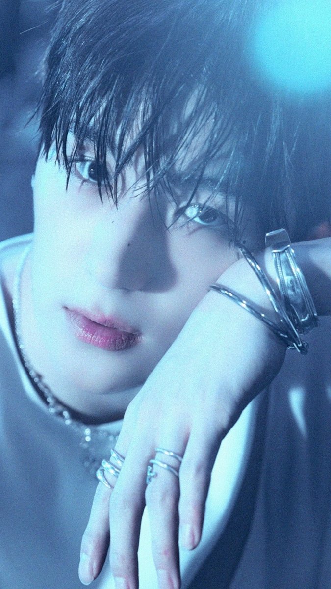THE BOYZ(더보이즈) 9th MINI ALBUM [導火線] #Flash Character Concept Clip 🕯️ 2024.10.28 6PM Release #THEBOYZ #더보이즈 #導火線 #도화선 #TRIGGER