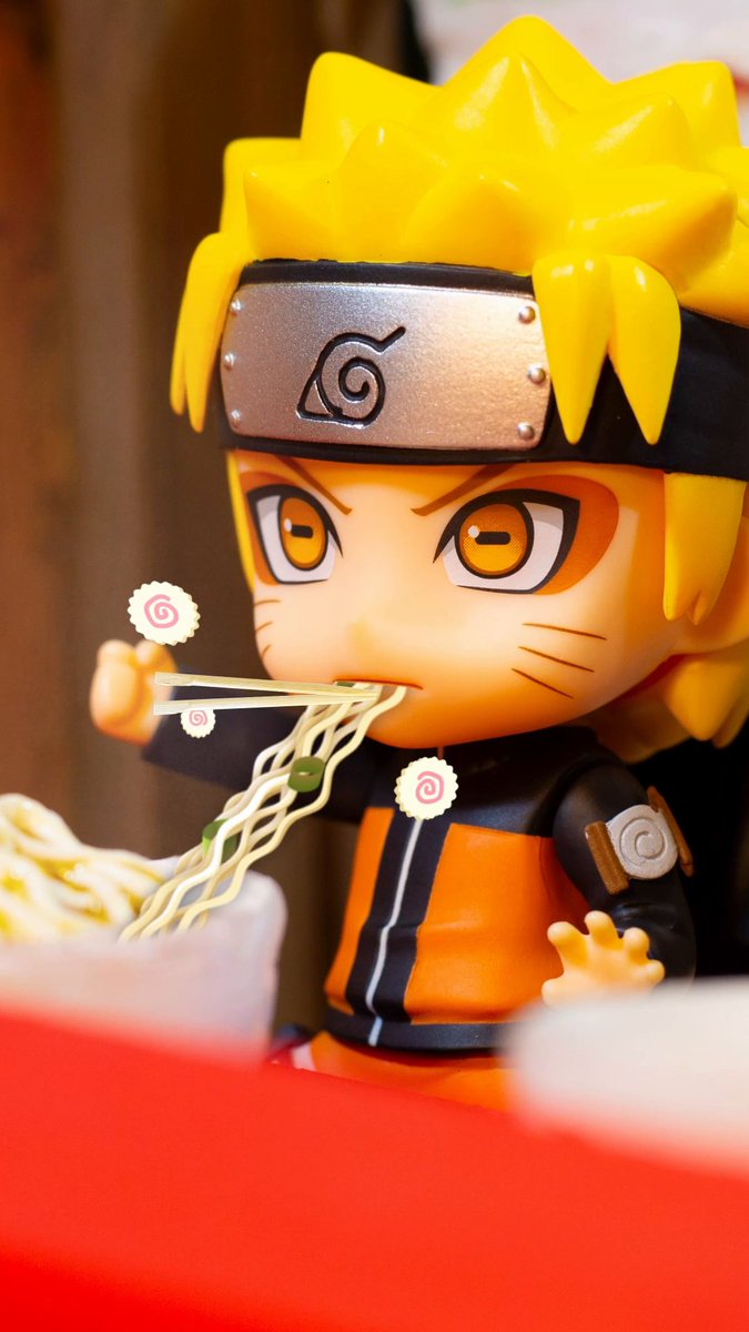 Naruto is spending his birthday doing what he does best: eating ramen! 🍜 Happy birthday, Naruto! (10/10) 🎉 🍥 Shop Naruto Merch: