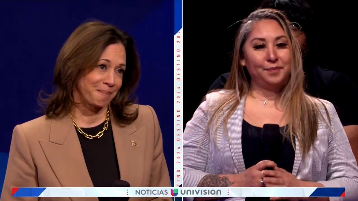 📌 Kamala Harris responds to a citizen who, in tears, speaks about her undocumented mother. 📺 Watch the full town hall tonight, October 10th, at 10pm ET/ 9C/ 7PAC on Univision, @ViX, and our digital platforms.