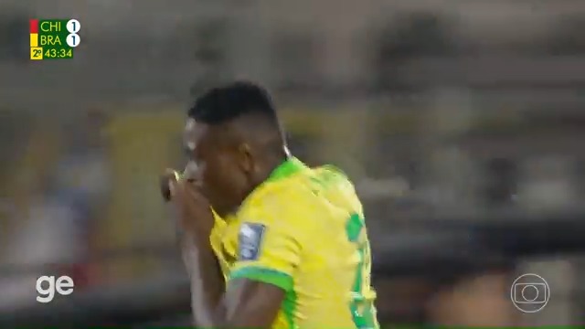 De virada! Luiz Henrique garante a vitória do Brasil no fim do jogo!
