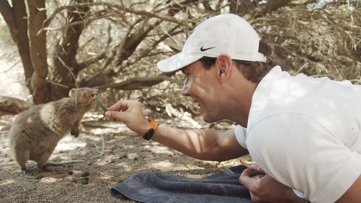 Rafa haciéndose amigos 🤗 Rafa Nadal | #SiempreRafa